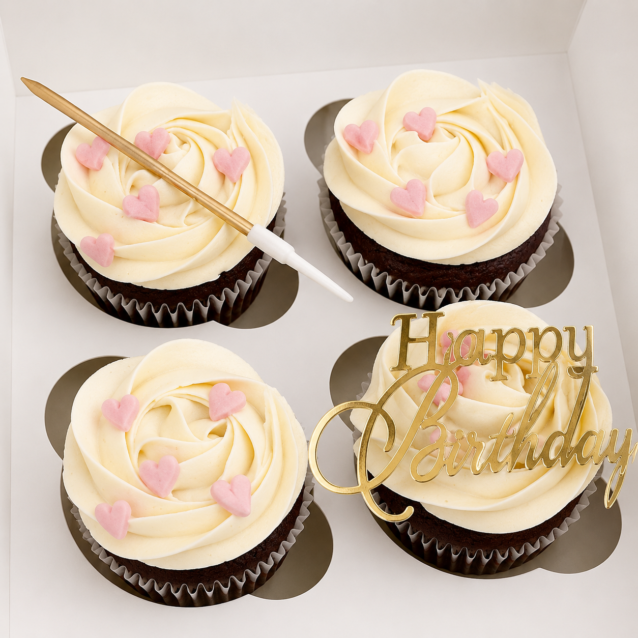 Cupcakes mit rosa Herzen